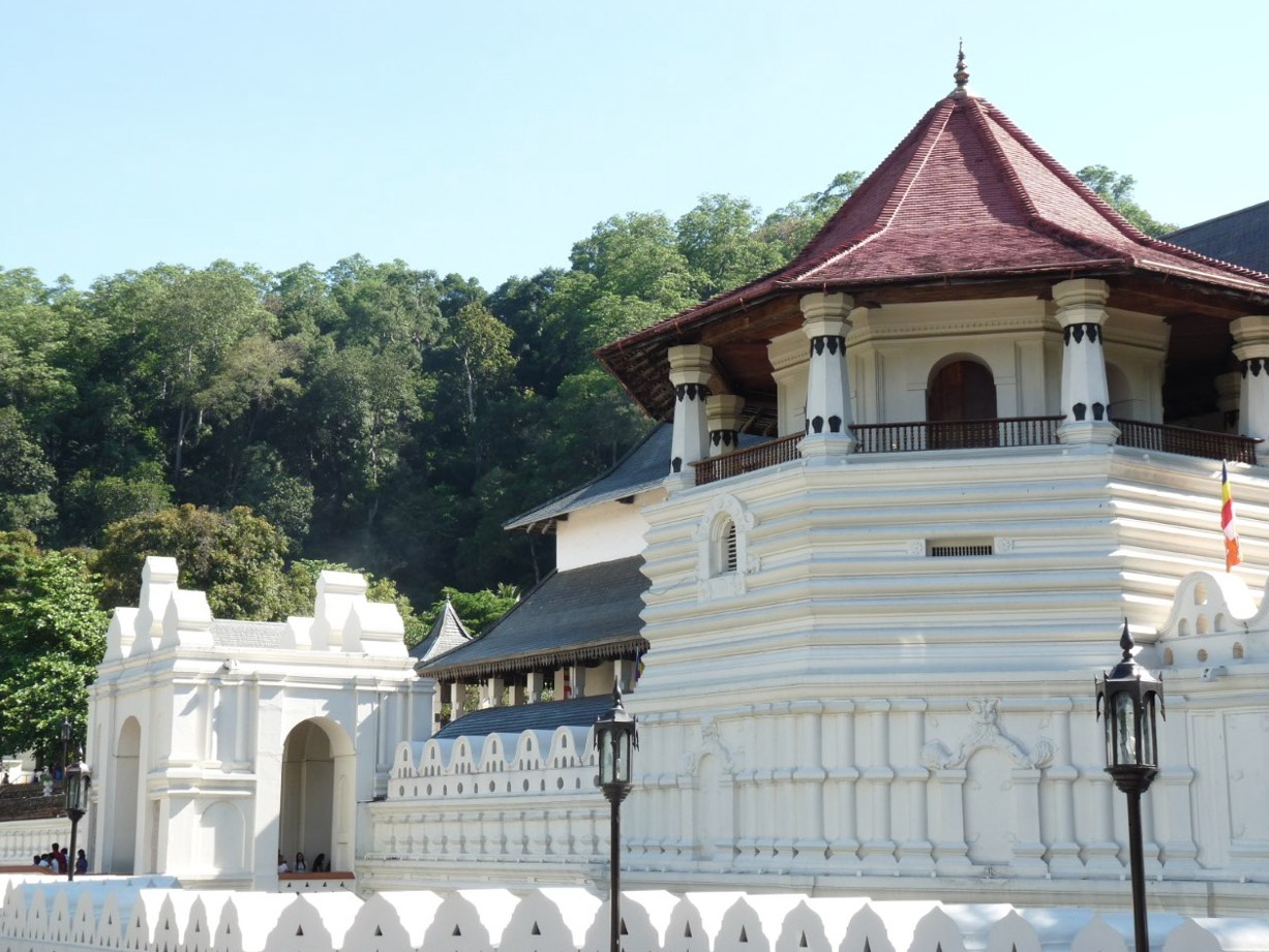 tui-store-pau-lons-sri-lanka-10.jpg