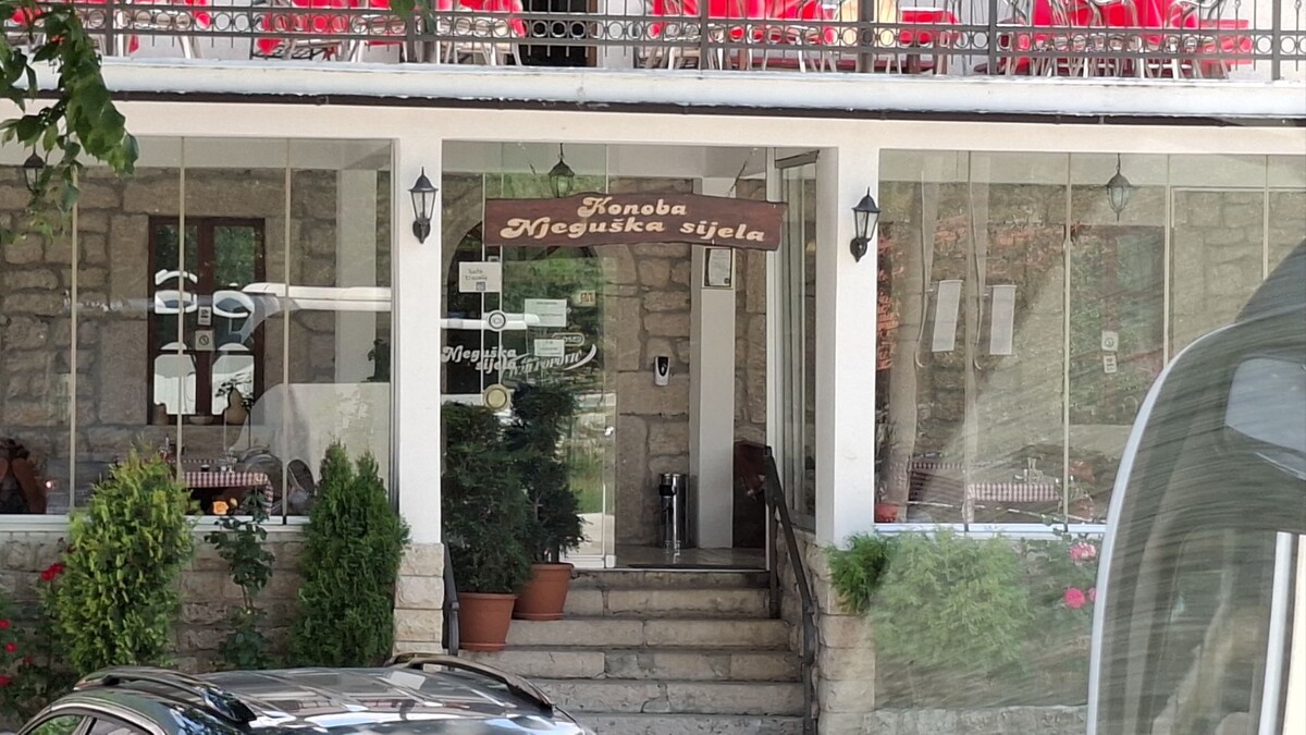 tui-store-pau-lons-montenegro-11.jpg