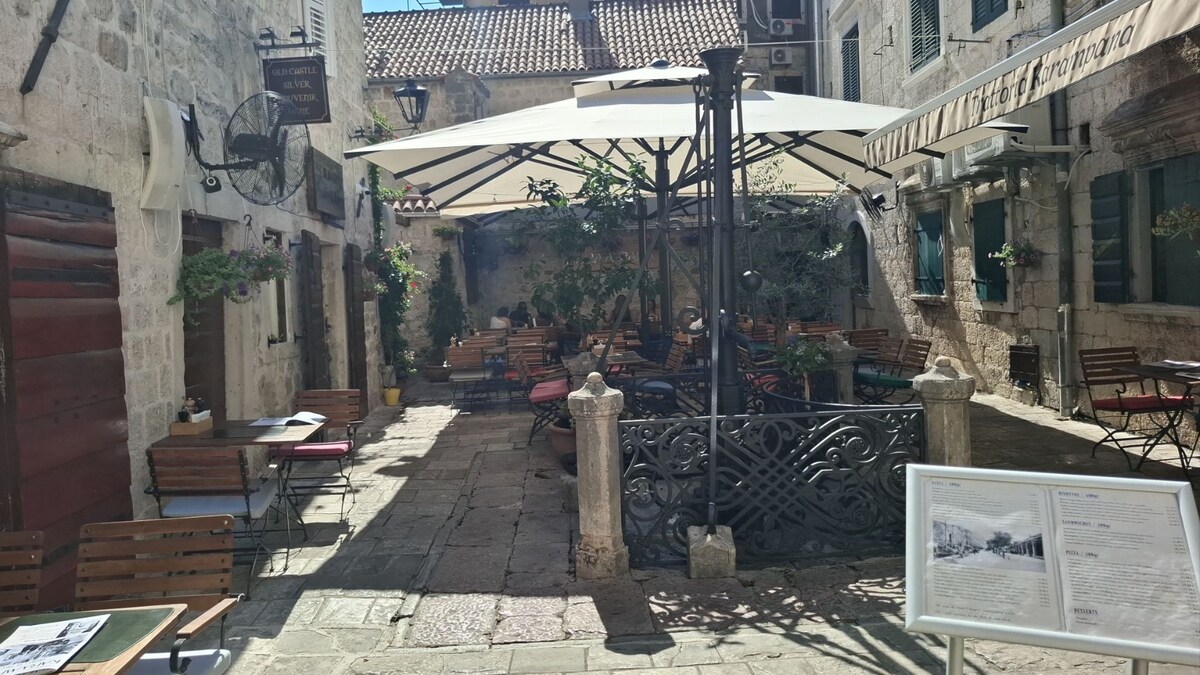 tui-store-pau-lons-monténégro-_32.jpg