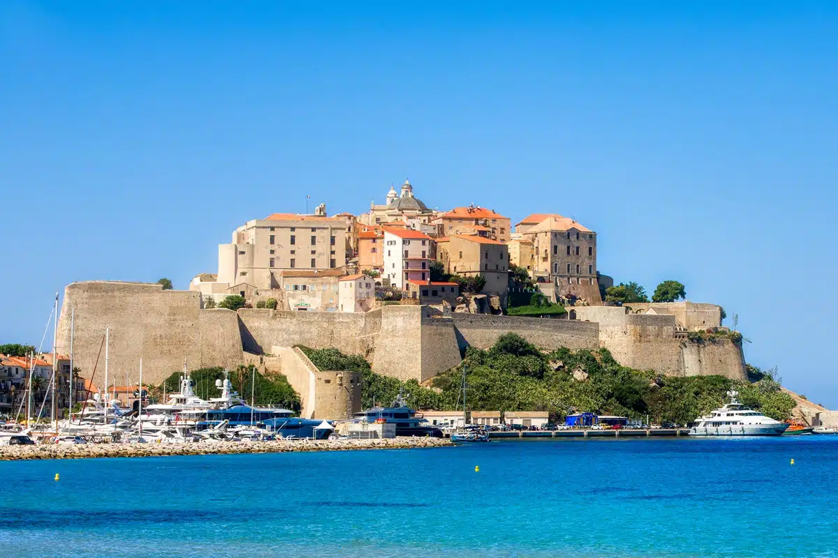 tui-store-pau-lons-balagne-8.webp